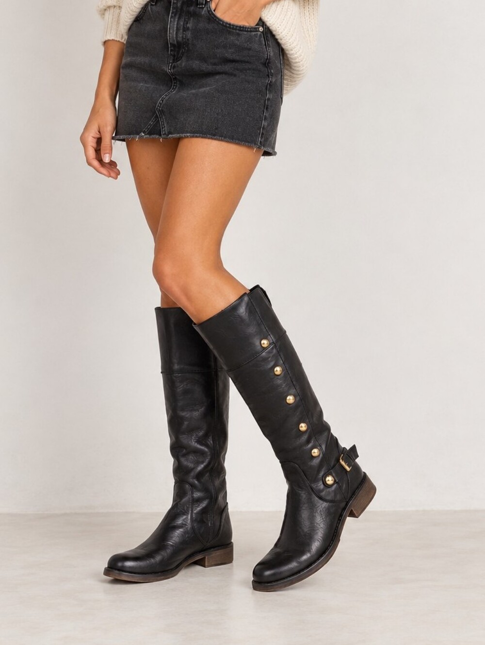 Steve Madden Black Leather Knee High Riding Boots Gold Studs Size 7M